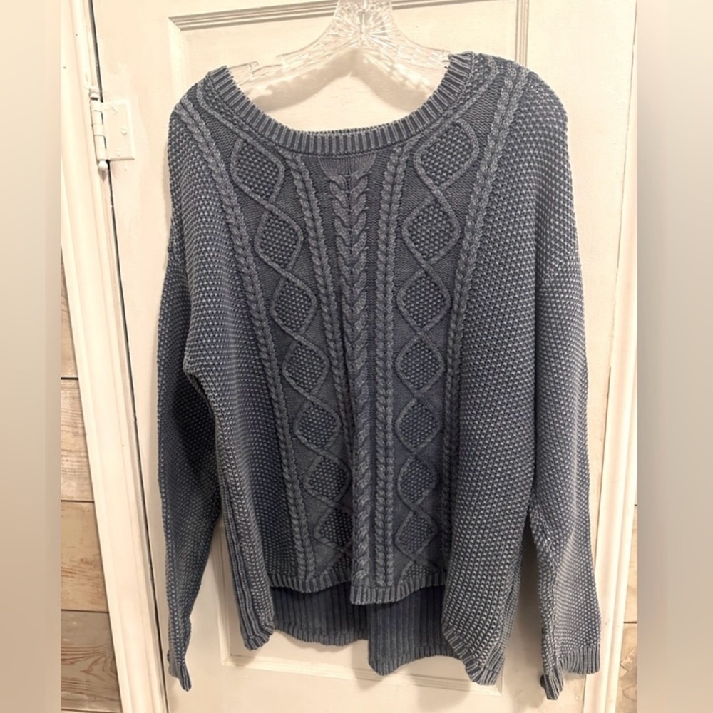 Tribal Jeans Ladies Cable Knit Medium Sweater